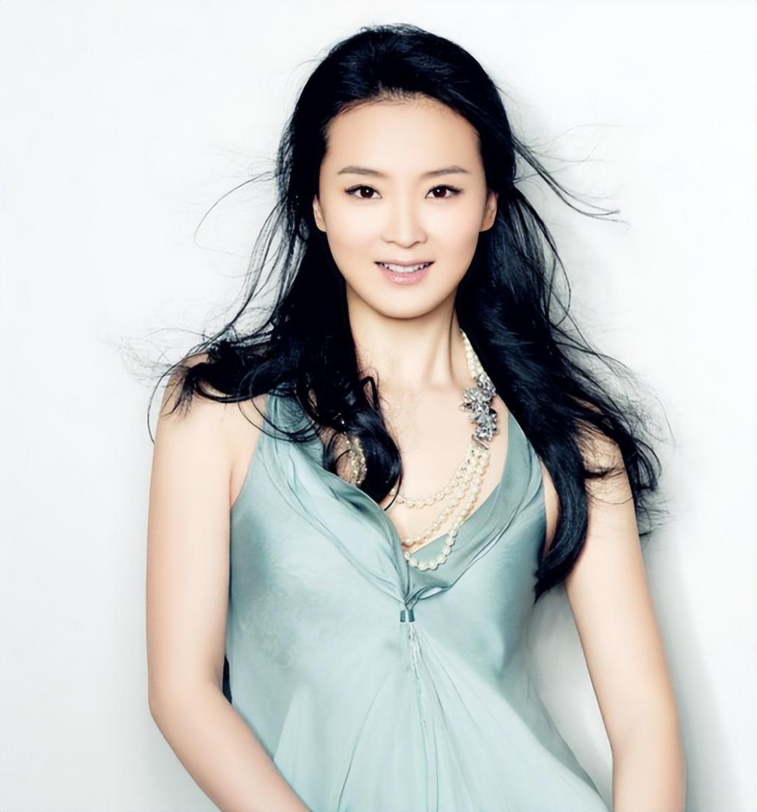 为儿子退出娱乐圈嫁入豪门却饱受蹉跎王艳如今苦尽甘来