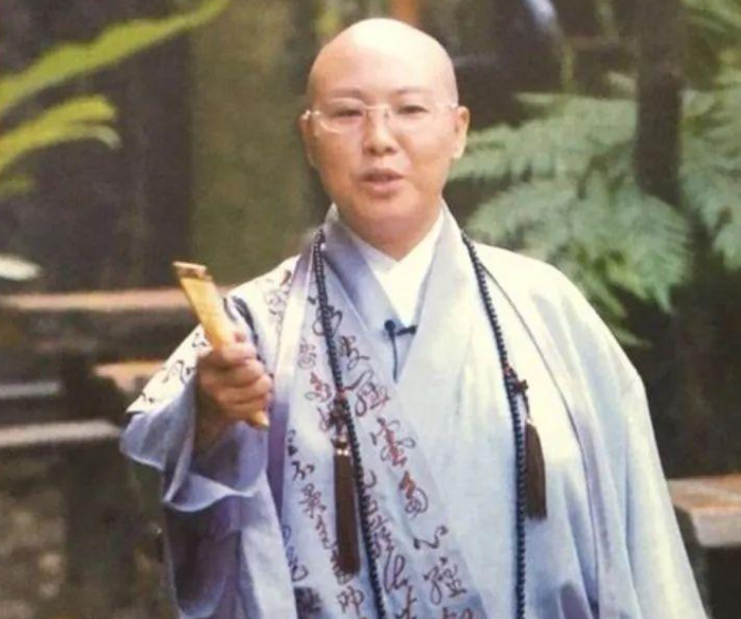 回顾看破红尘的6位女星个个美若天仙红透半边天却出家当了尼姑