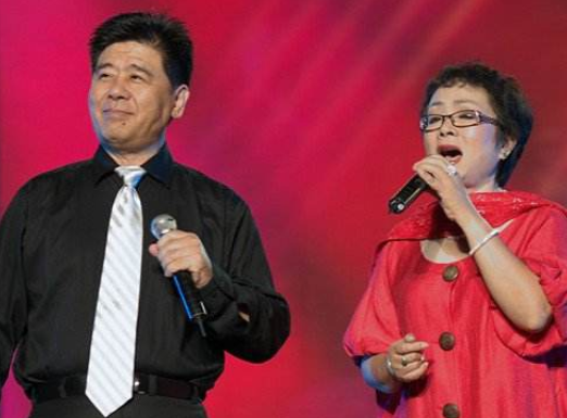 回顾王洁实从修理工到著名歌唱家是三个女人成就了我