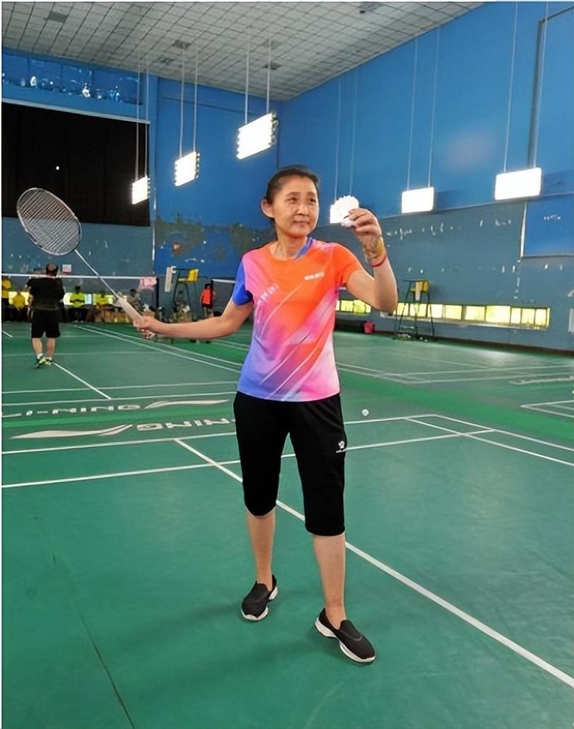 羽坛三剑客熊国宝为吃饱饭打羽毛球离婚又再婚现状如何