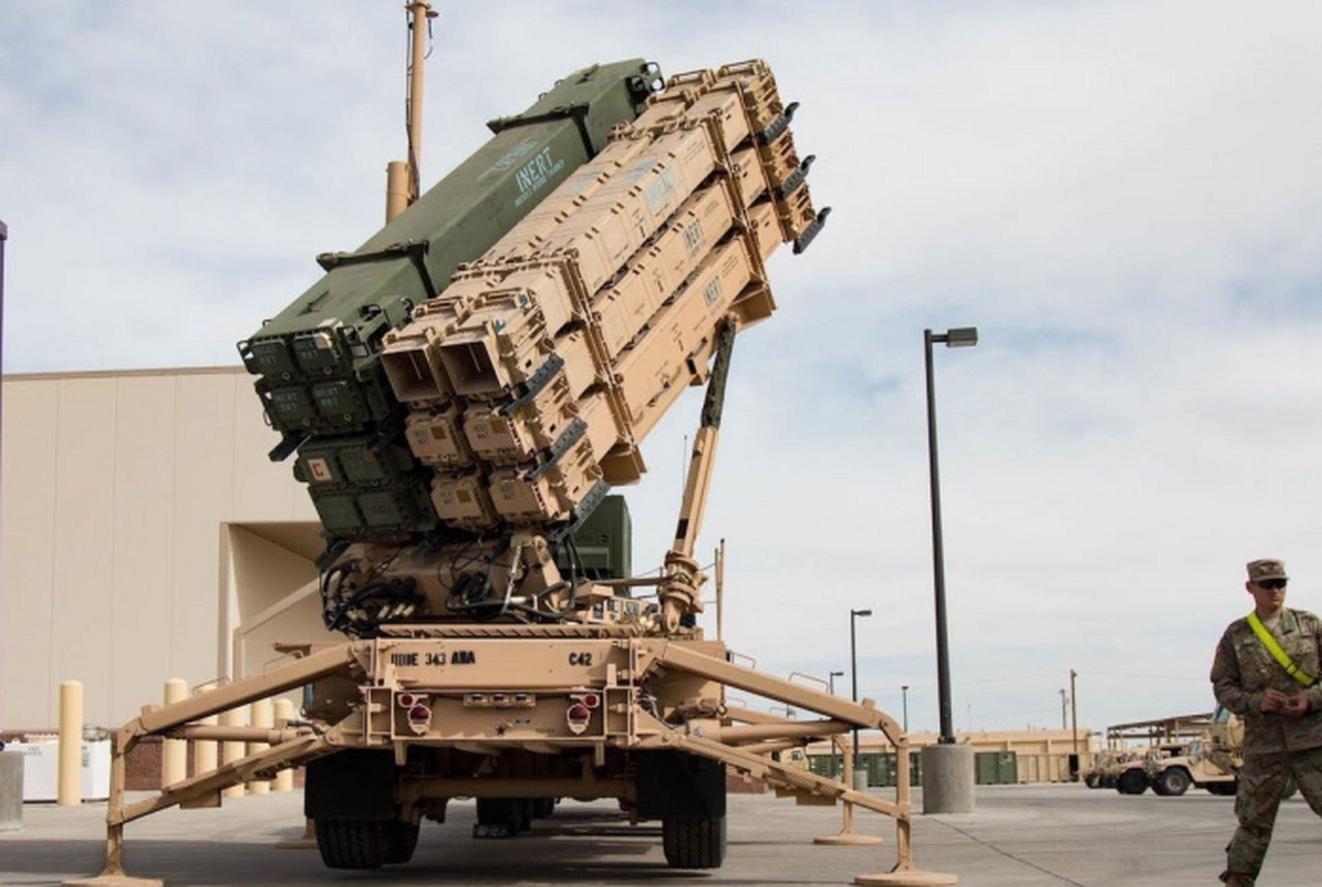 享誉世界的爱国者防空导弹短缺,对乌克兰来说是多大的打击,泽连所基