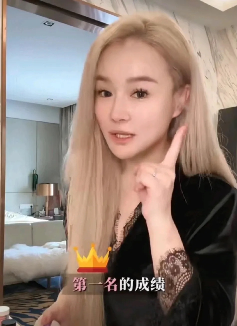 4月3日,拳王邹市明的妻子冉莹颖说出了一件令所有人都没想到的事情