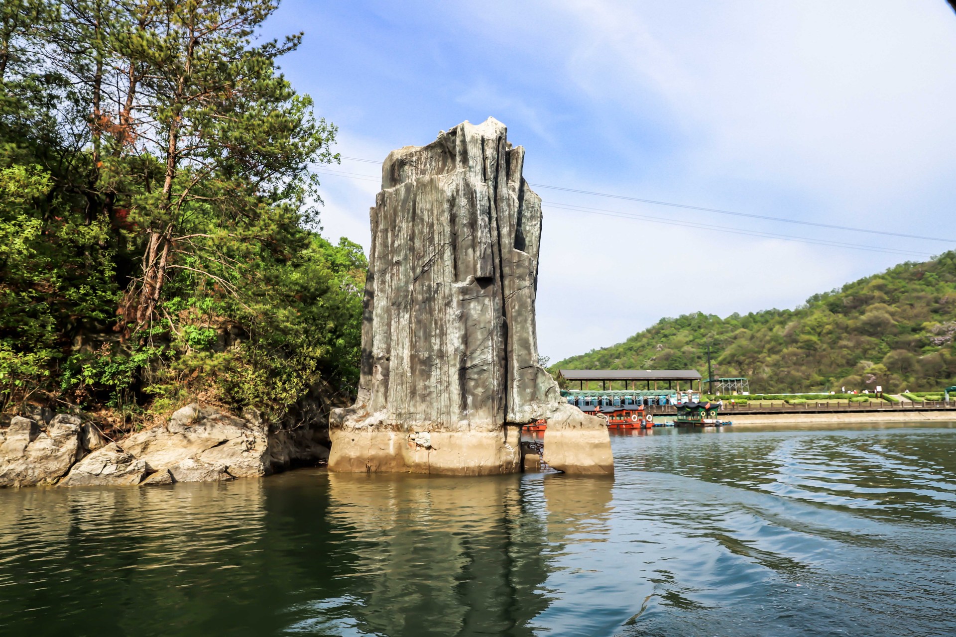 旅行武汉木兰天池,除了游走春色,感受山水,有两个地方一定要看看,一是