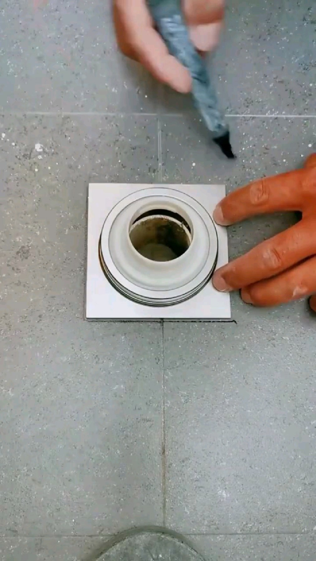 阳台排水管改洗衣机地漏过程-度小视