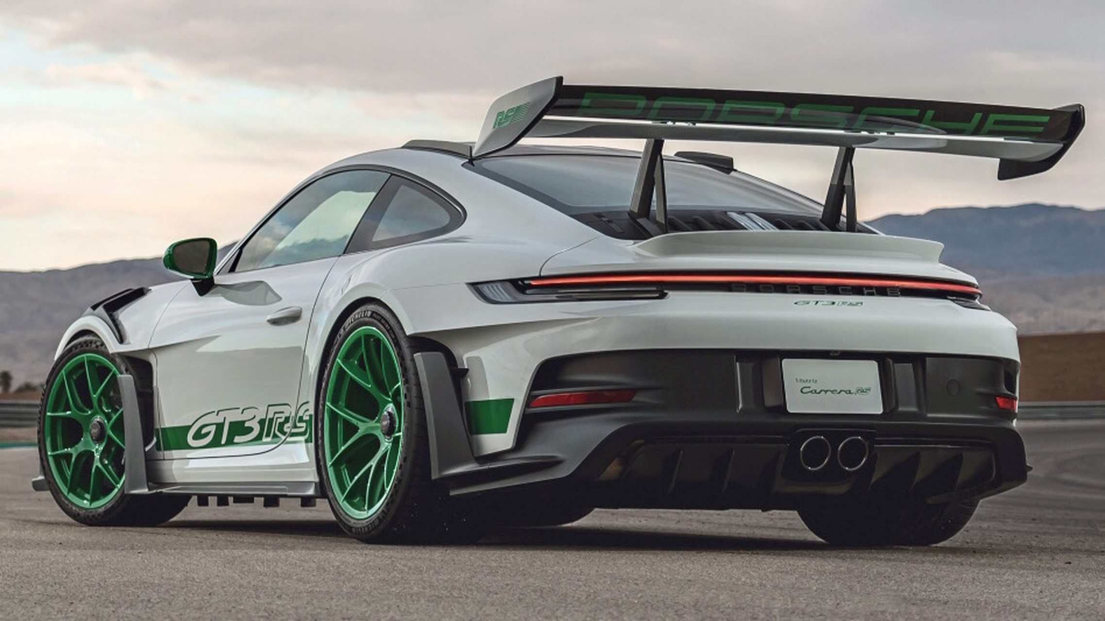 全新款保时捷911,海外gt3rs版车型,这是我见过的最协调最帅气的尾翼!