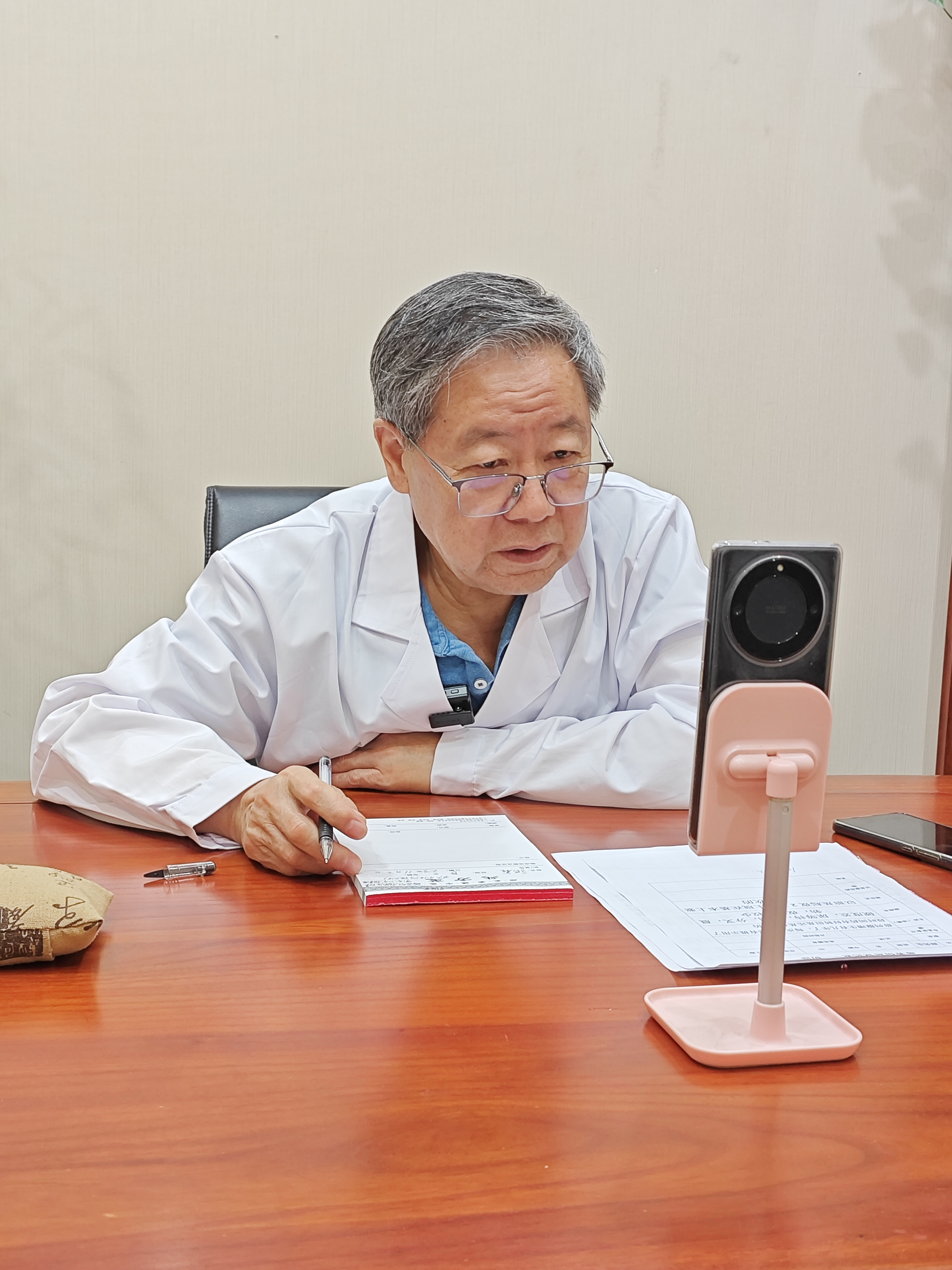肠鸣,总是觉得身体没劲浙江省中医院姜伟清上海市名中医顾万章李其中