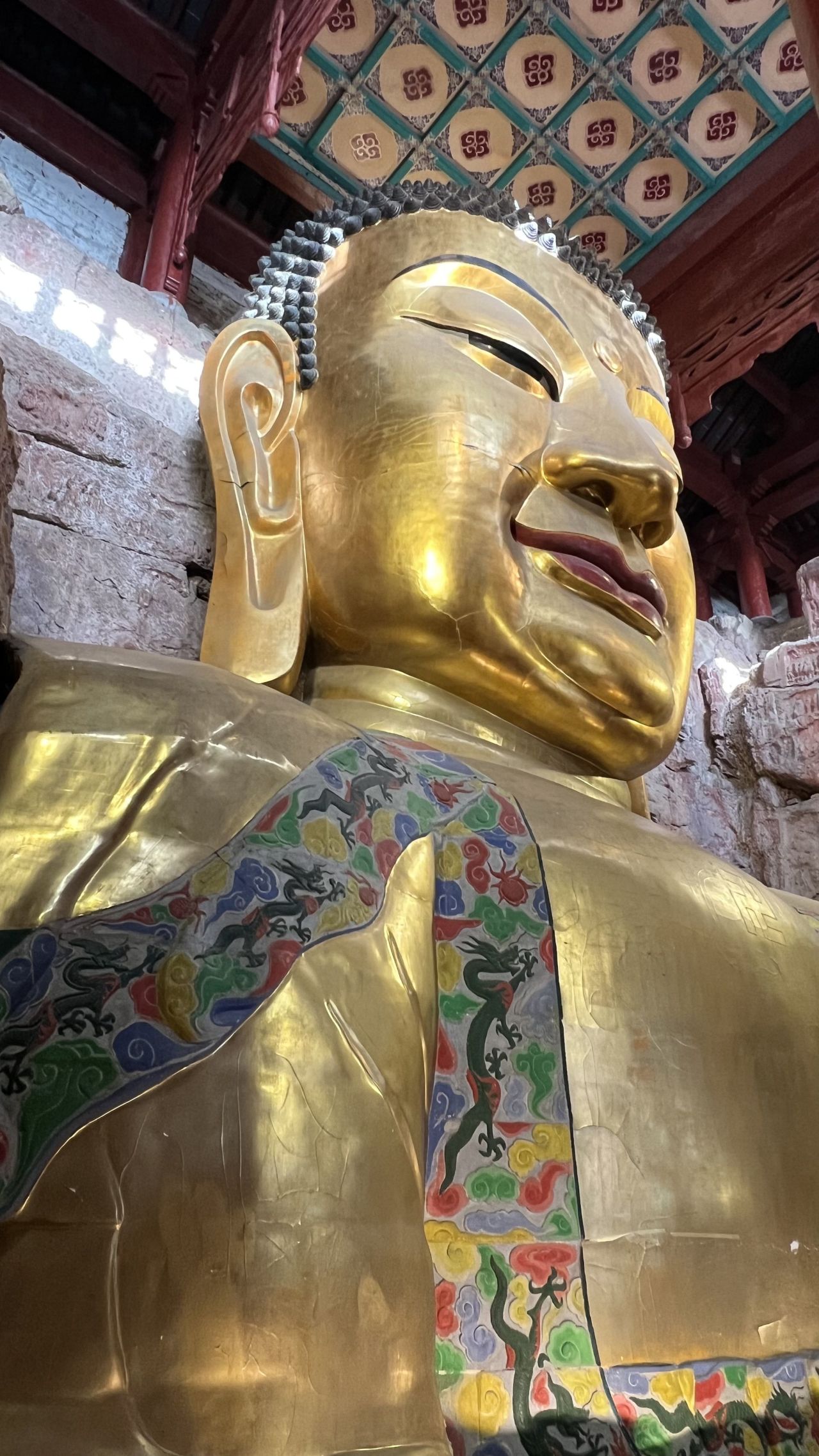 围着石佛建造的寺庙徐州兴化寺