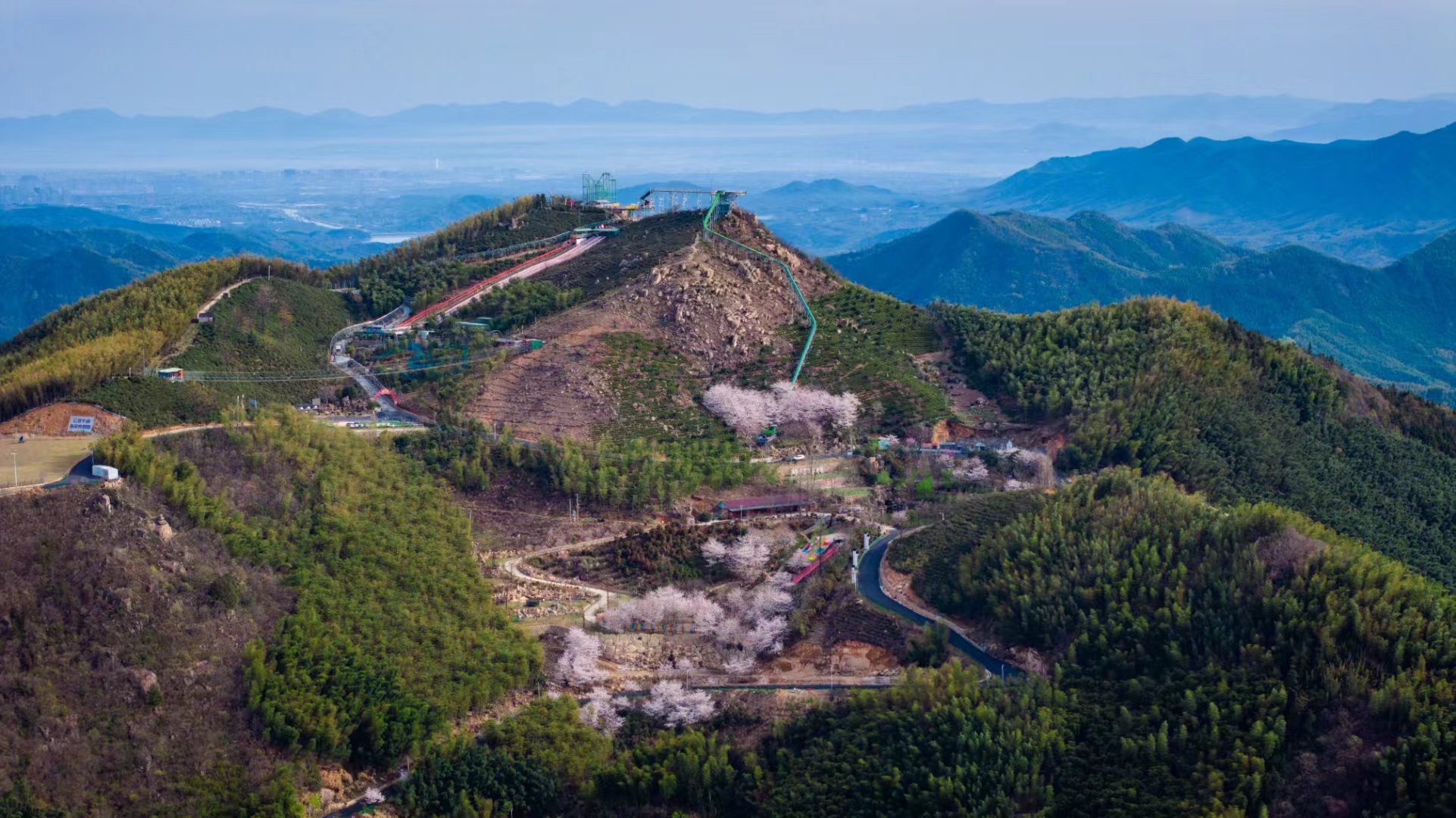 广德牛山有着两种红色文化的独特交织