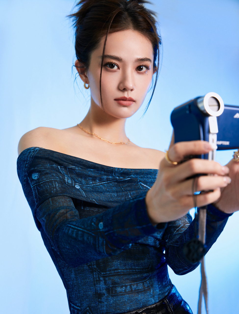 猛男大片!姜珮瑶男人装写真首次曝光