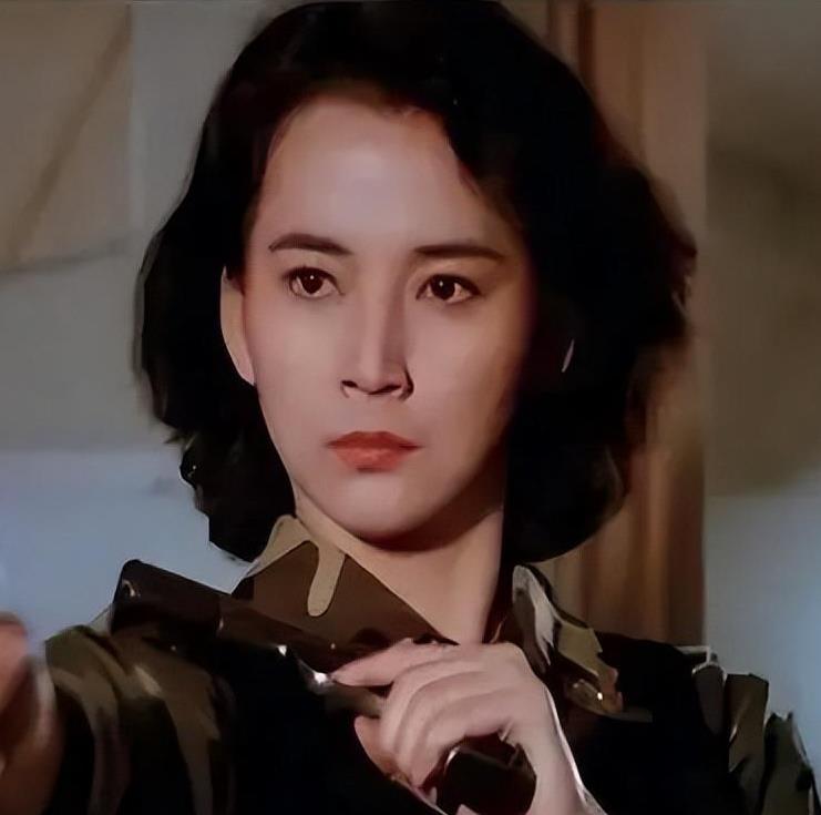 演员孟庭丽:一生未婚,50岁猝死片场,后捐献器官帮助8人重生