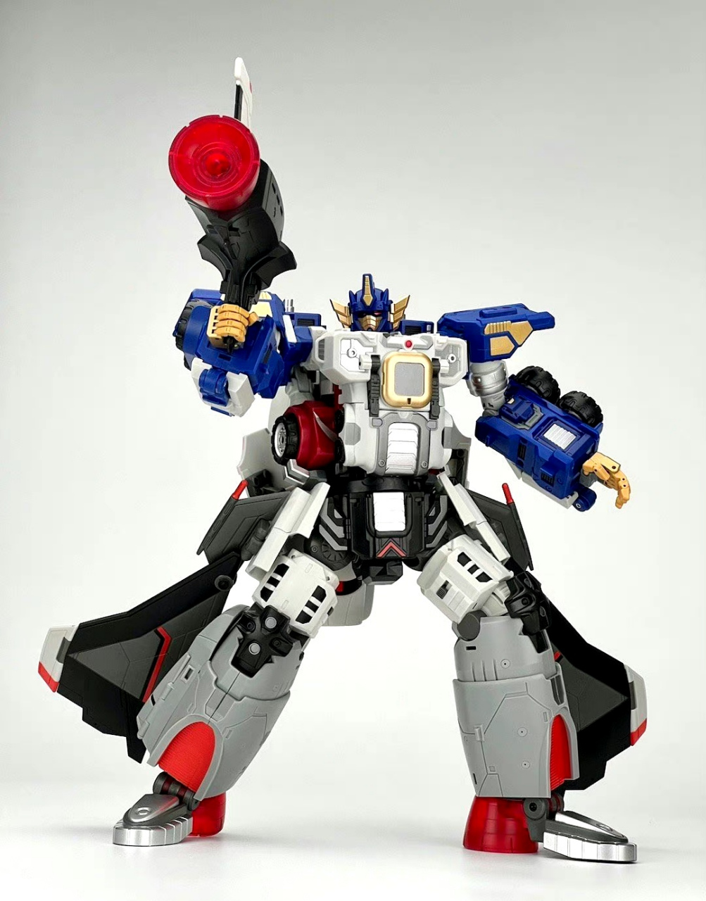 天火化身为擎天柱的外甲,进行了机体的增强