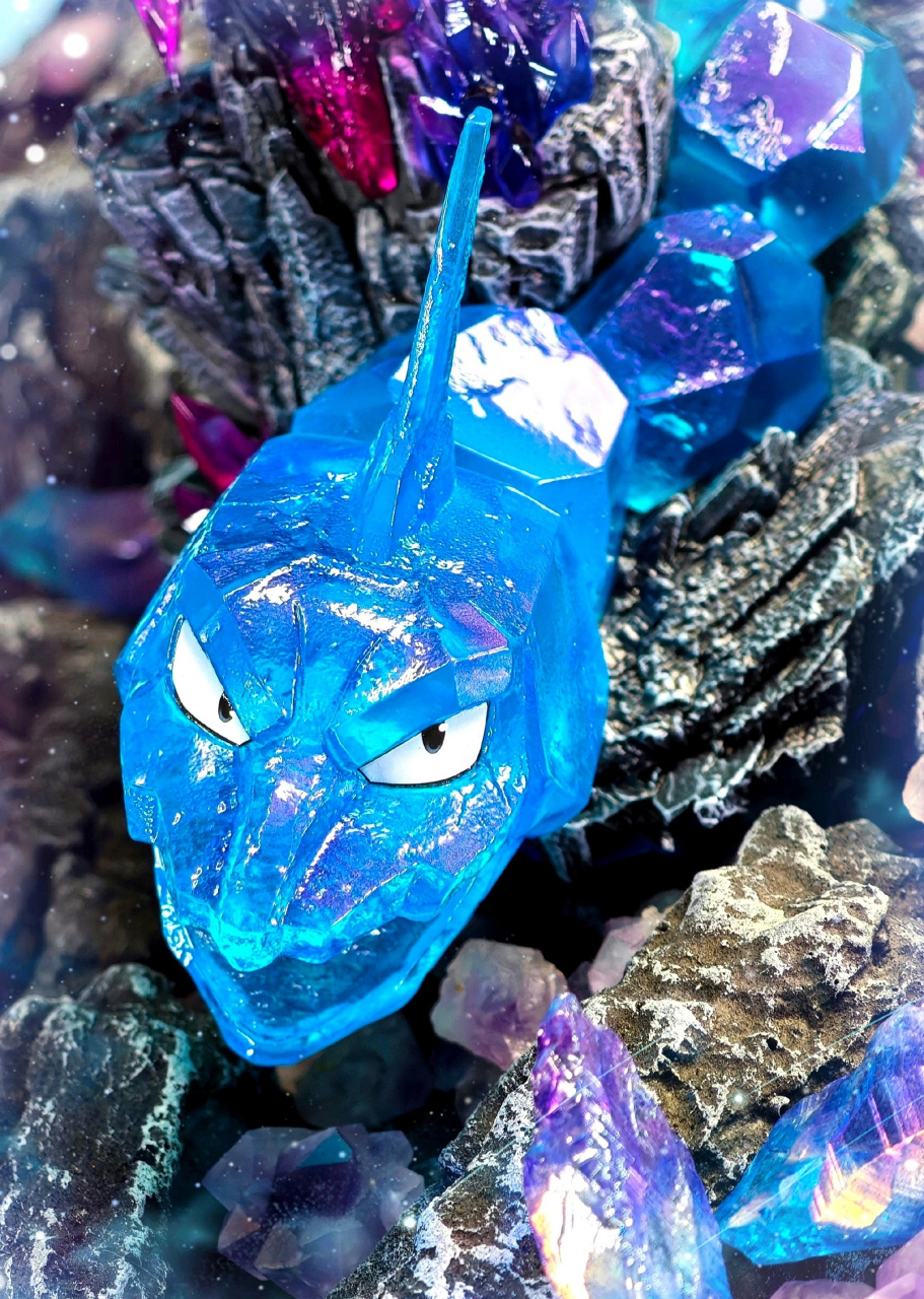 模型欣赏:真新镇 1/20 水晶大岩蛇b,角色出自动漫《精灵宝可梦》,栖息