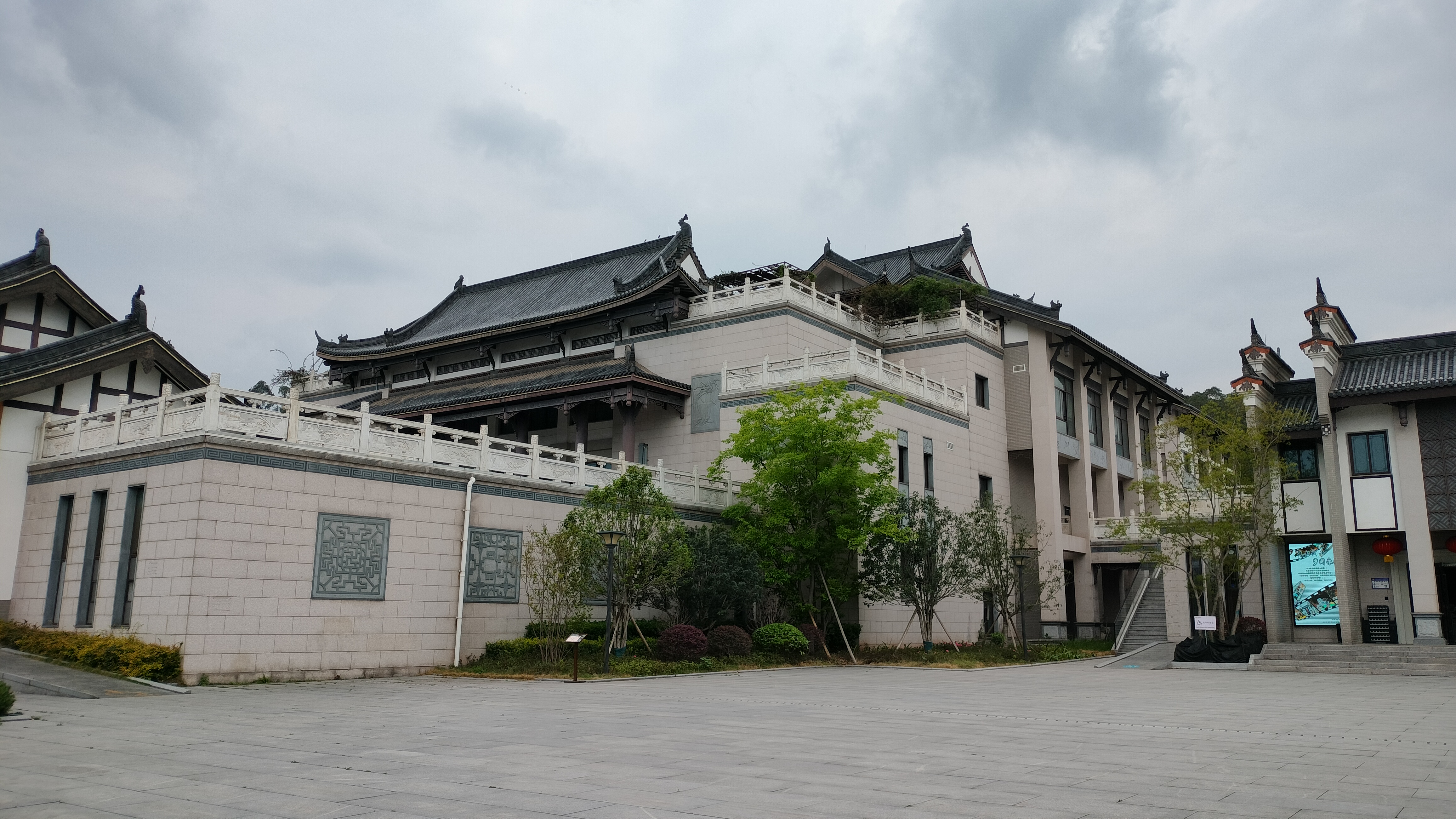 听一位心理学家说,父母也会对自己的孩子产生嫉妒心理