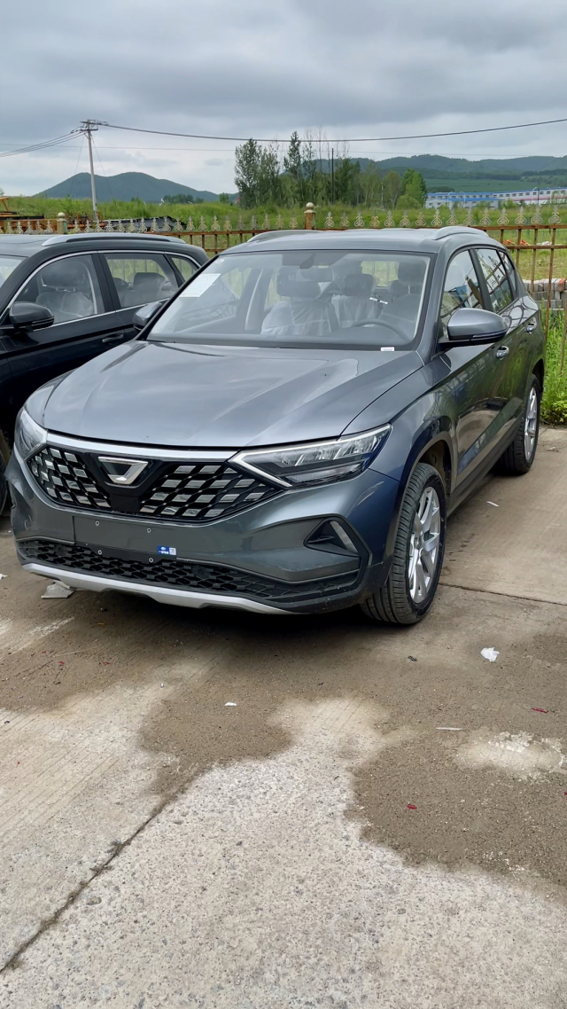 春暖花开,捷达vs5陪伴我们共享美好时光