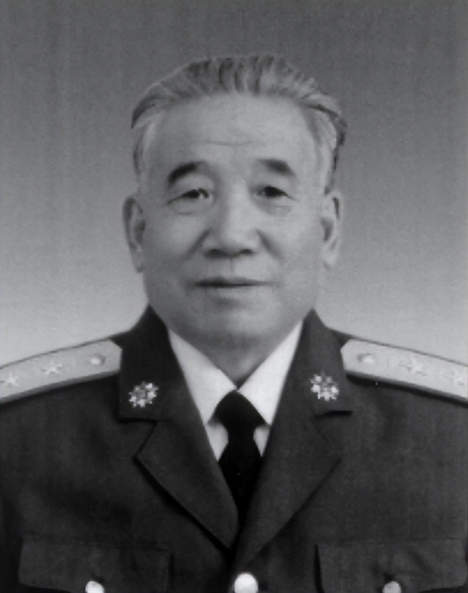 1978年王近山去世前将最小的儿子托付给郭涛让他去军队锻炼