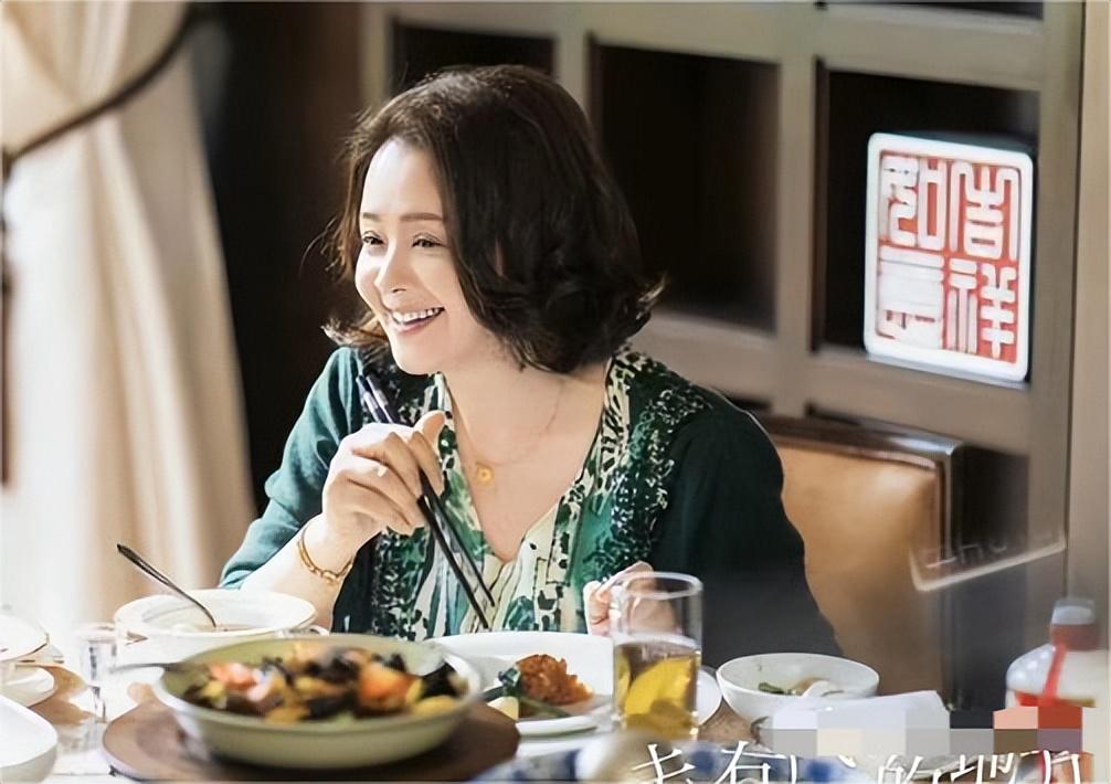 事实上,在《南来北往》中除了"老吴"这个"假老公".
