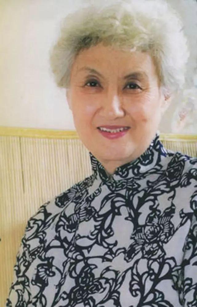 黄宗英一生4段婚姻17岁成寡妇68岁再当新娘活成了传奇