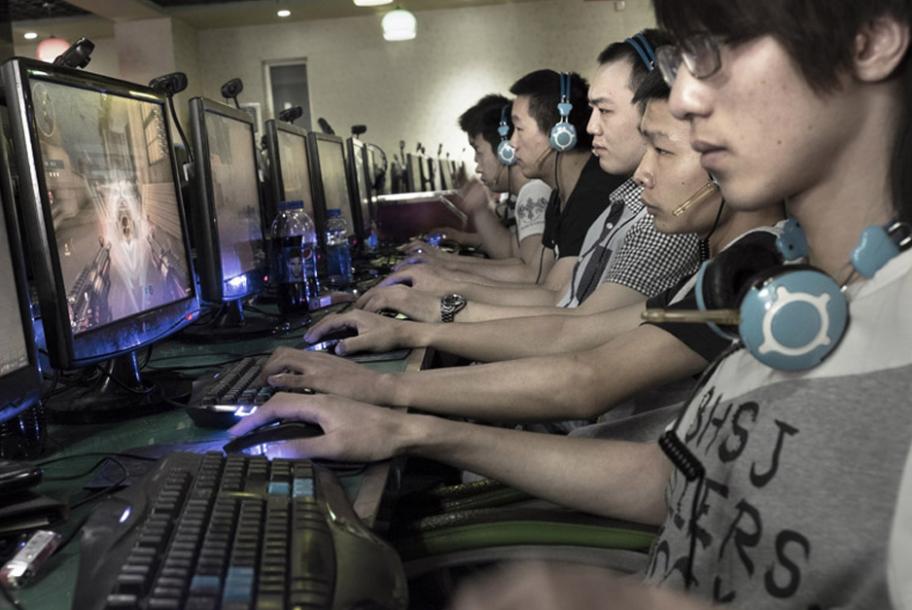 回顾:父亲拼命把儿子供成大学生,毕业后月薪600,结果如何?