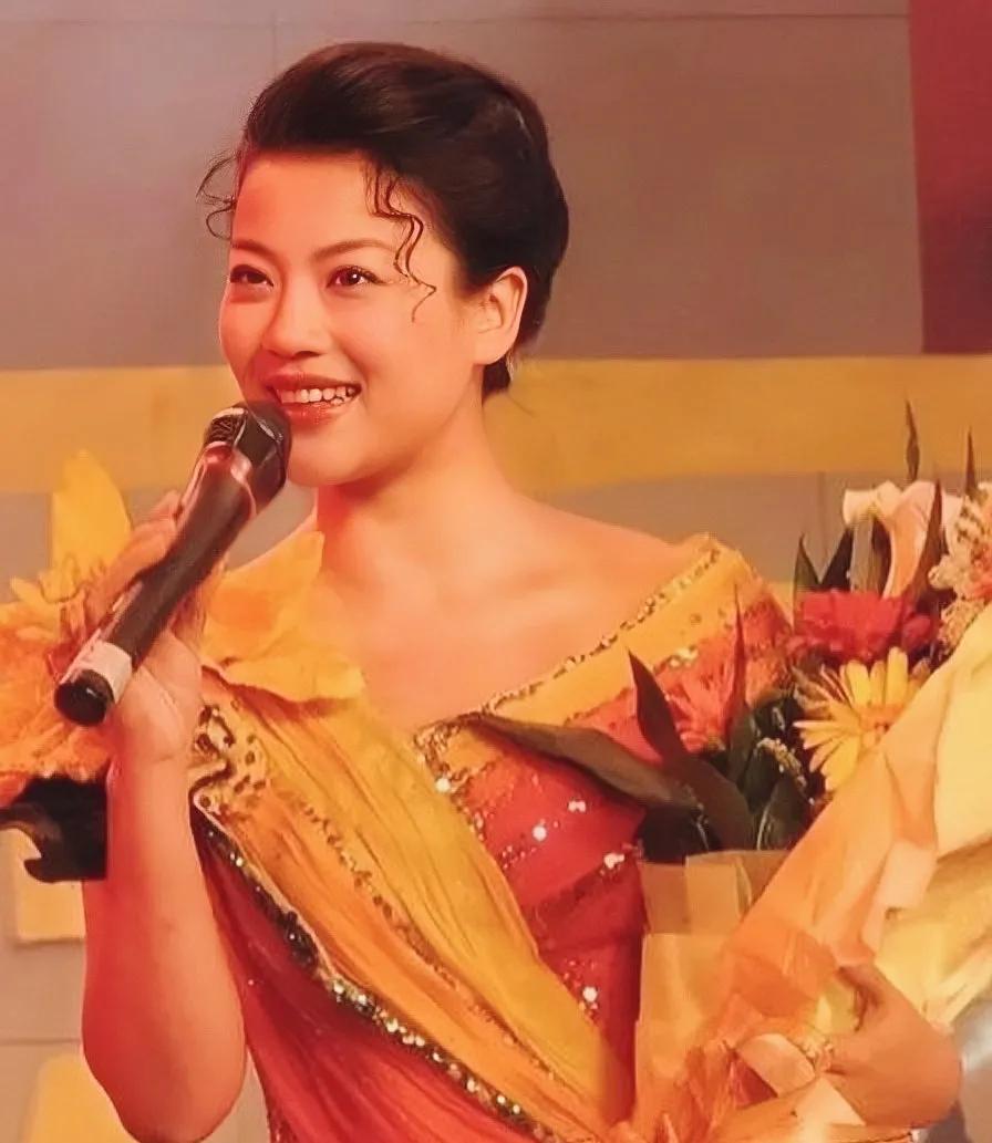 回顾张也55岁未婚未育和男闺蜜吕继宏神仙友情让人羡慕