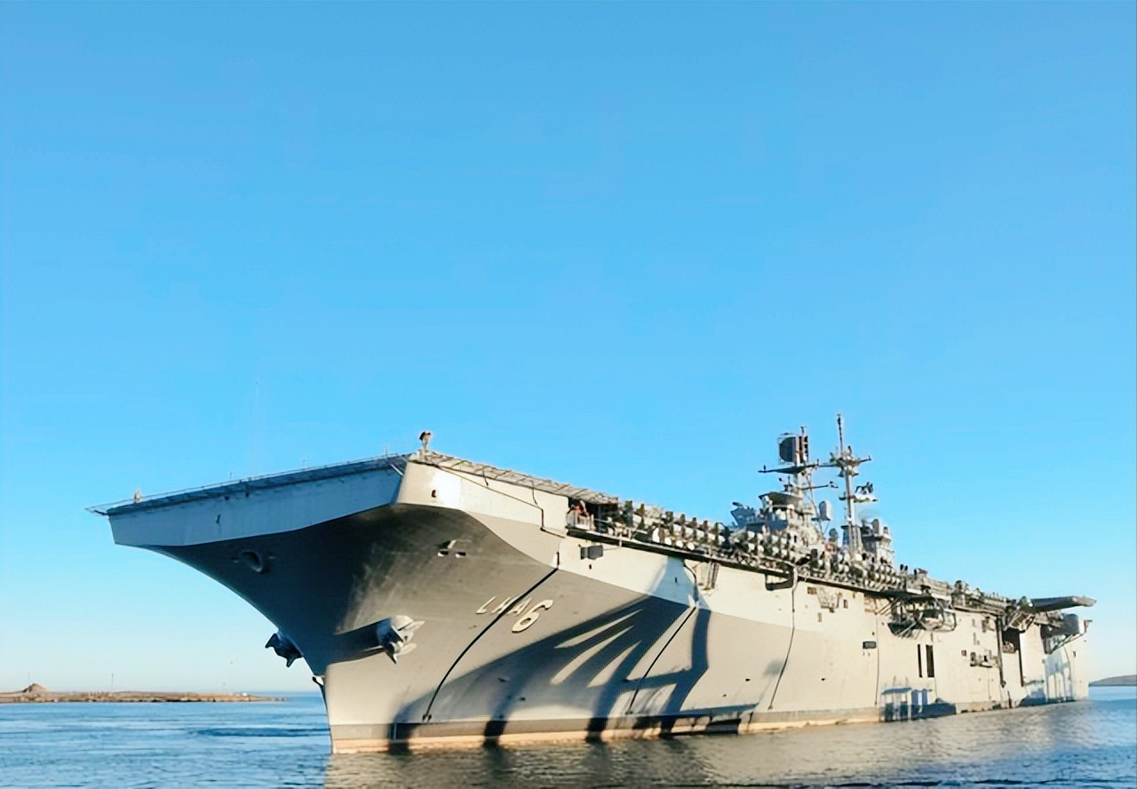 中国首艘076型小航母曝光,军事实力提升,将影响全球军事格局