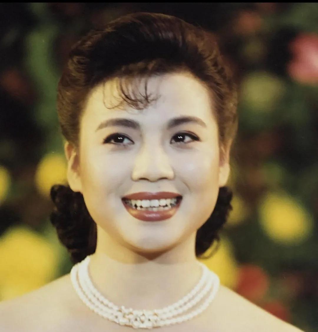 回顾张也55岁未婚未育和男闺蜜吕继宏神仙友情让人羡慕