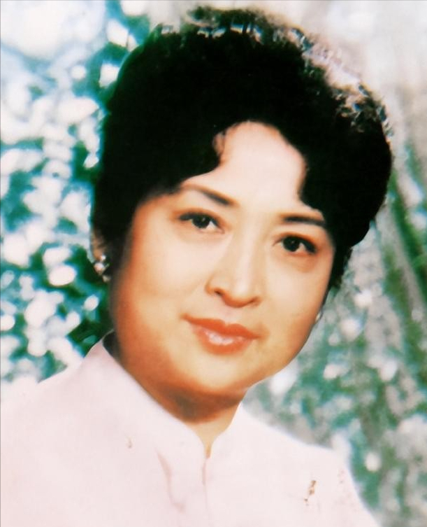 回顾配音公主刘广宁被迫提前退休丈夫因误诊去世心酸无奈