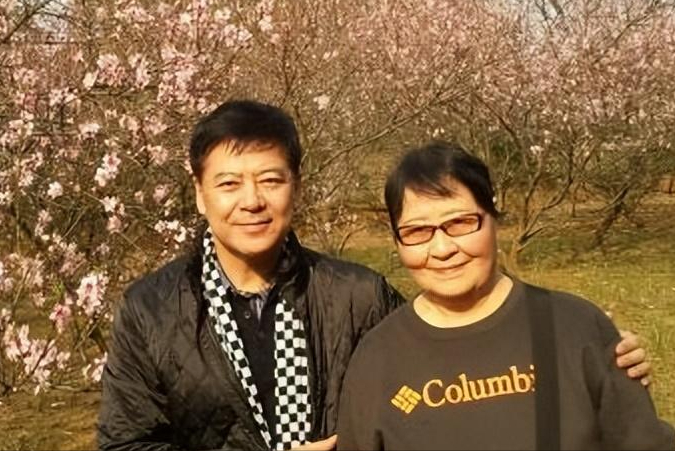 回顾著名演员颜世魁一生苦难67岁的他单身无子嗣母亲不敢老去