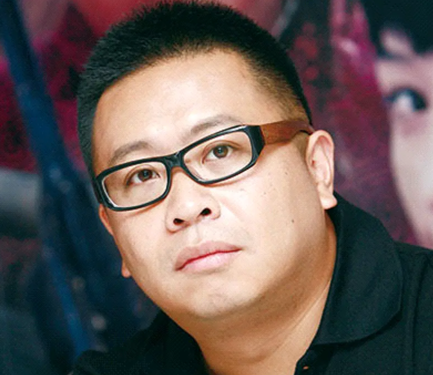 回顾演员李健19岁出道娶中学初恋为妻42岁因狂飙走红