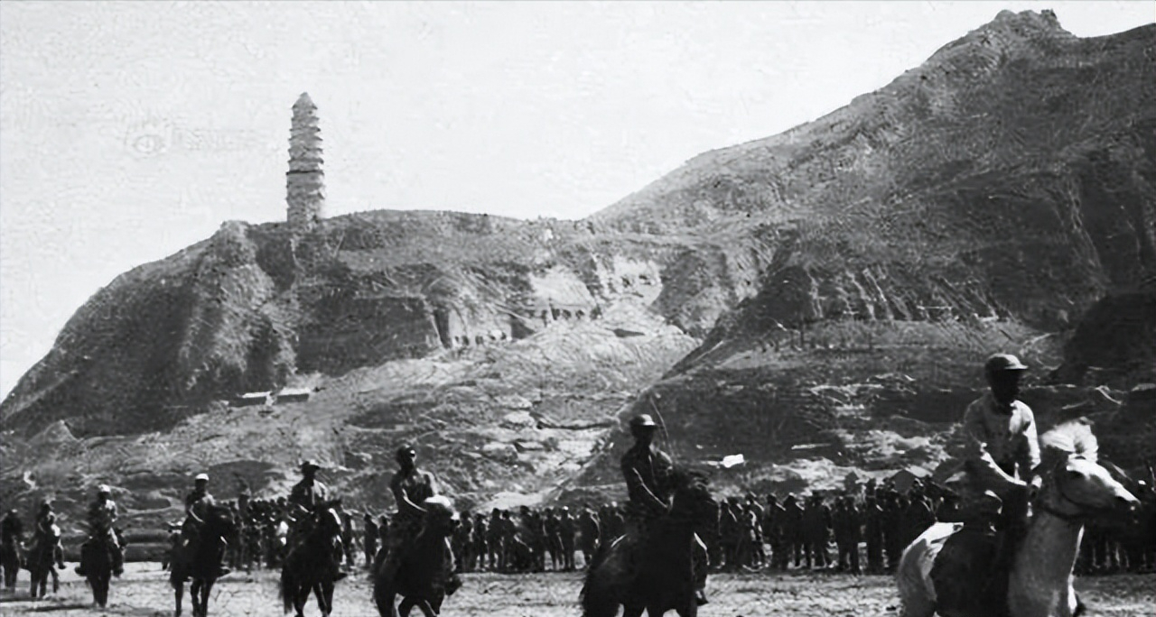 第一野战军主要由哪些部队组建而成共有几个兵团主要领导是谁