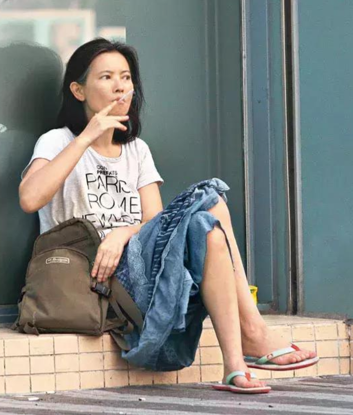 回顾"大傻"成奎安:月薪60到一天50万,娶两房妻子,54岁患癌去世