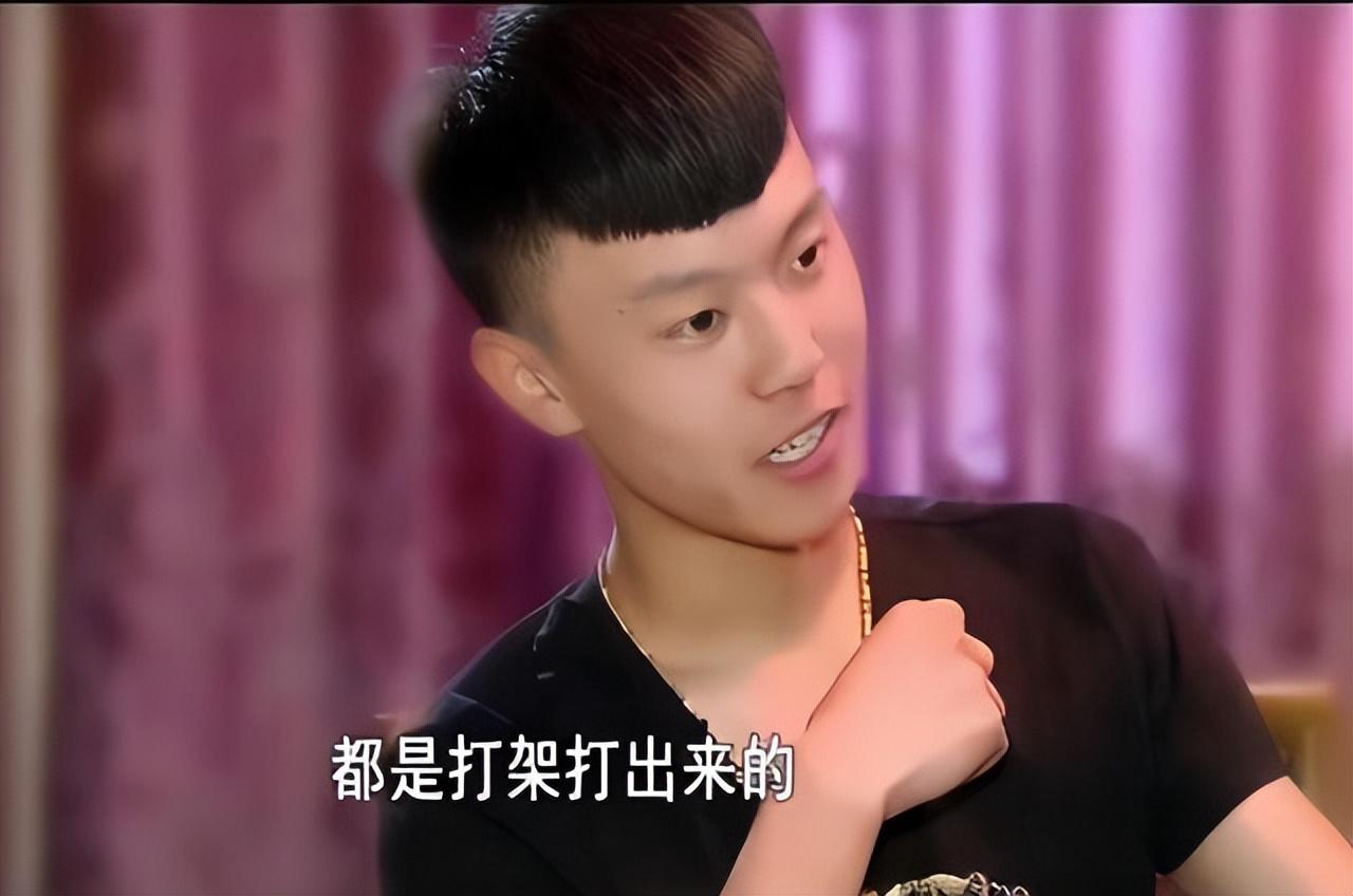 回顾变形计王晨正为爷爷花几十万盖房在其去世时千里奔丧