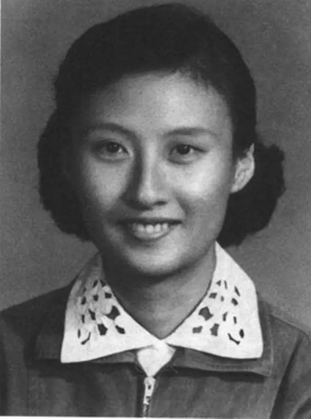 黄宗英一生4段婚姻17岁成寡妇68岁再当新娘活成了传奇