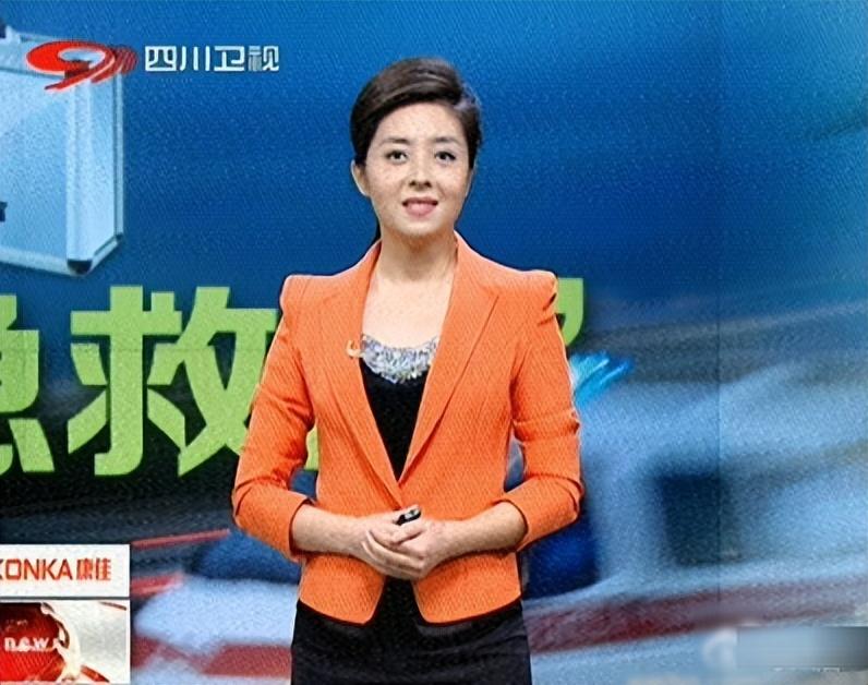回顾主持人佟瑶醉酒内急下车方便10分钟后只剩一只高跟鞋