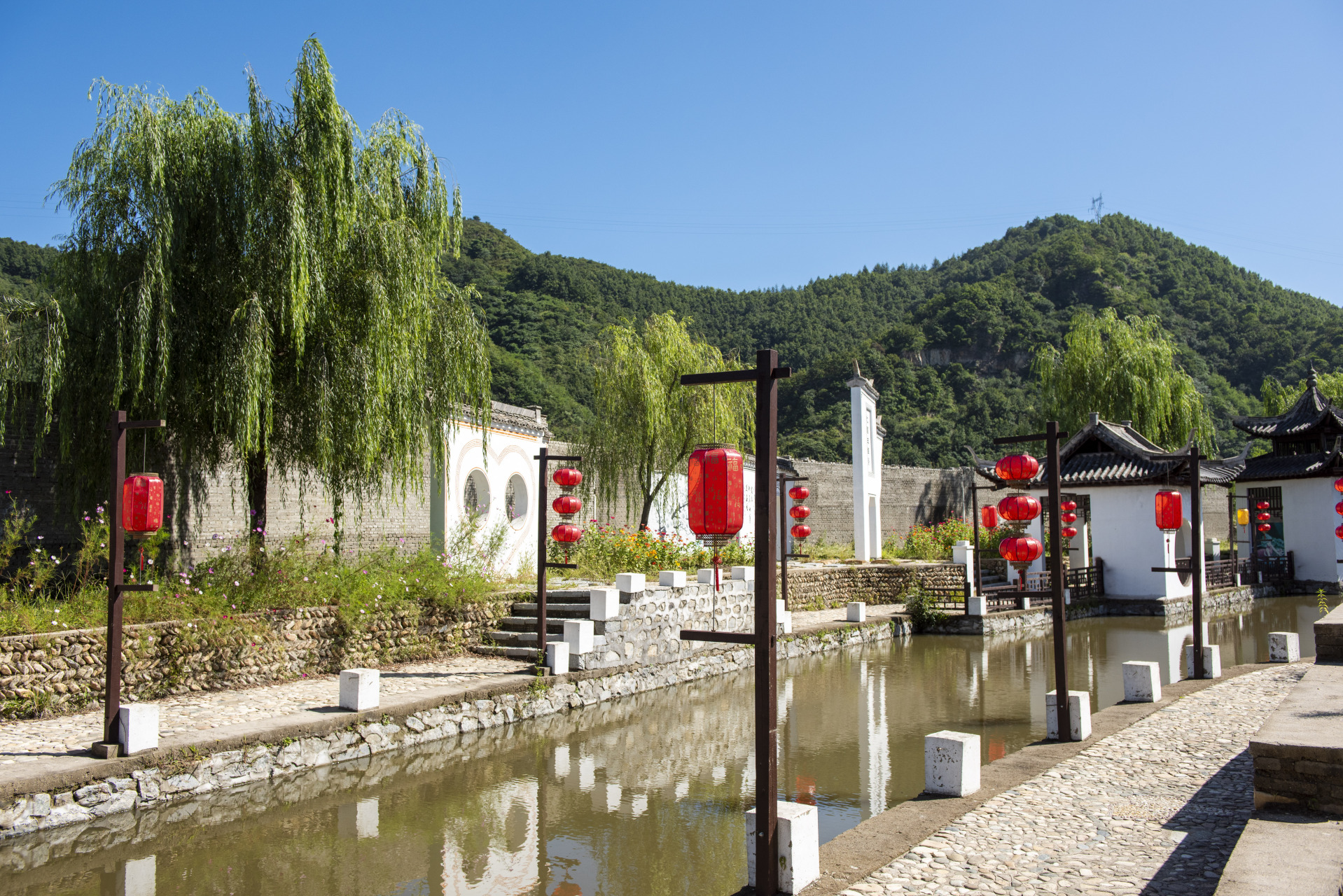 岫岩水巷风景区简介图片