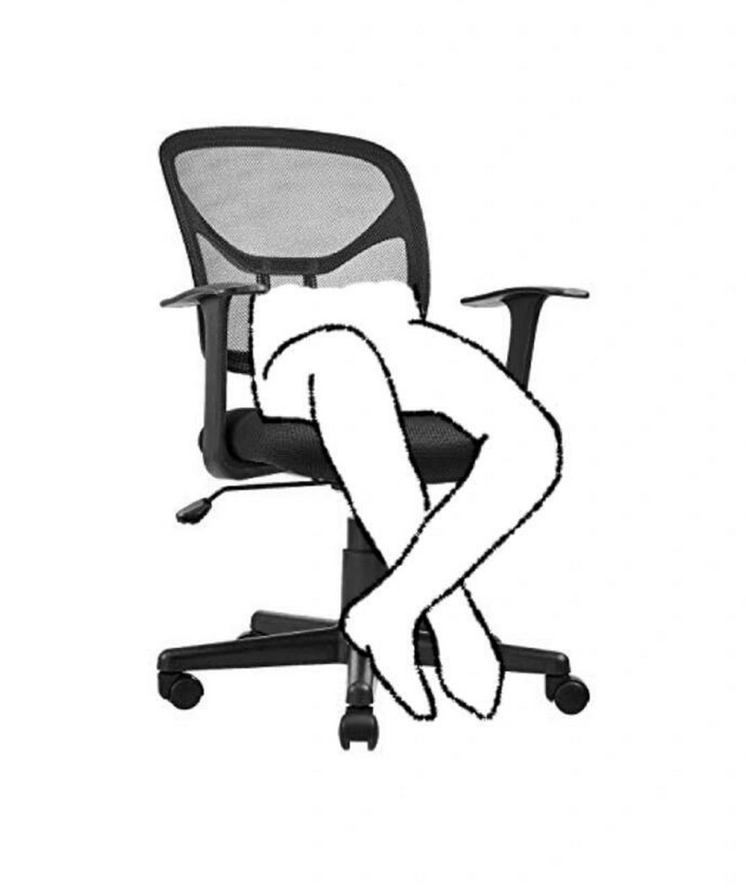 没想到有人说这种"脚踝交叉"的坐姿更伤身