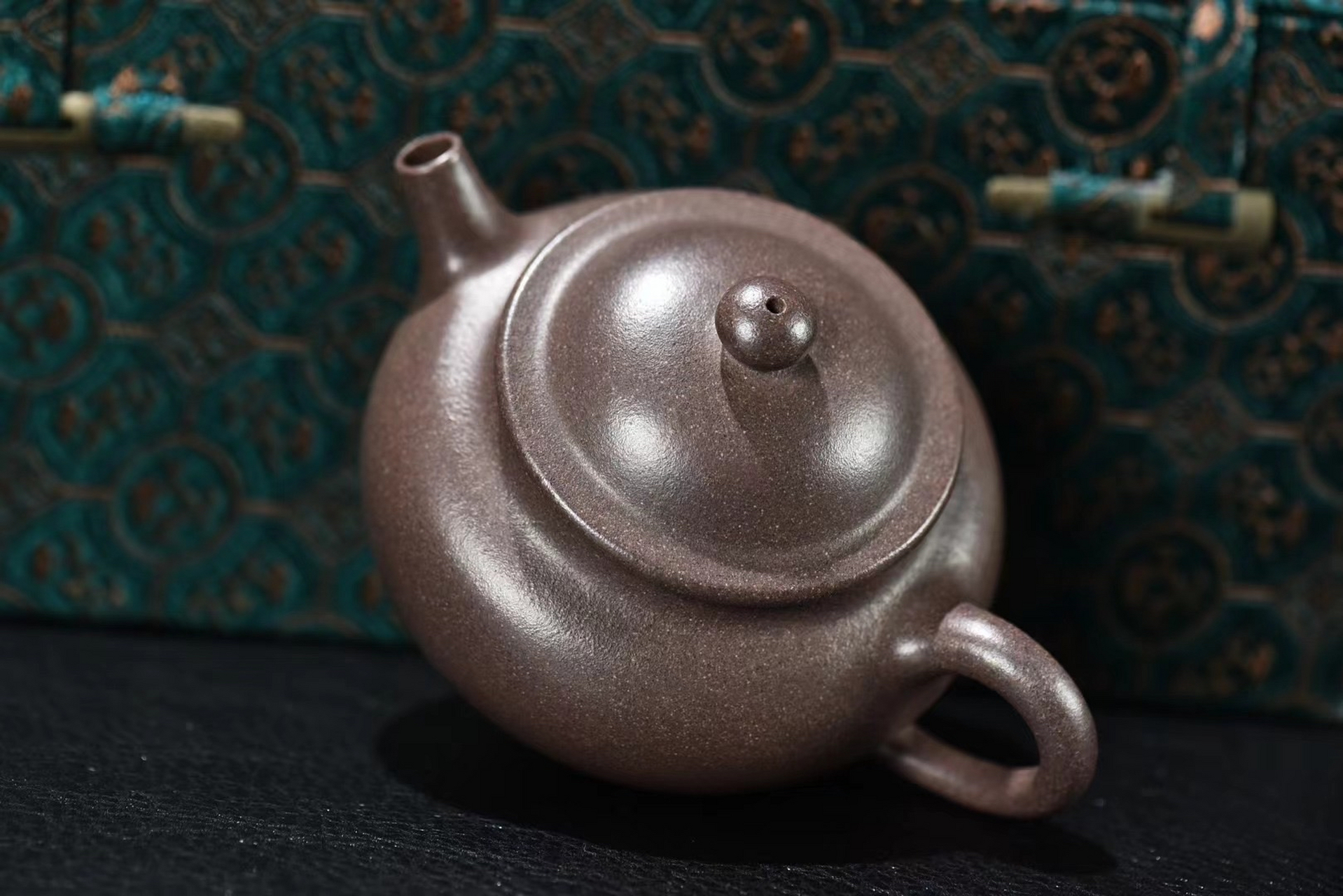 孤品 清灰共生矿 玉笠 170cc 朱刚作品#宜兴紫砂壶# #紫砂壶# #全手工