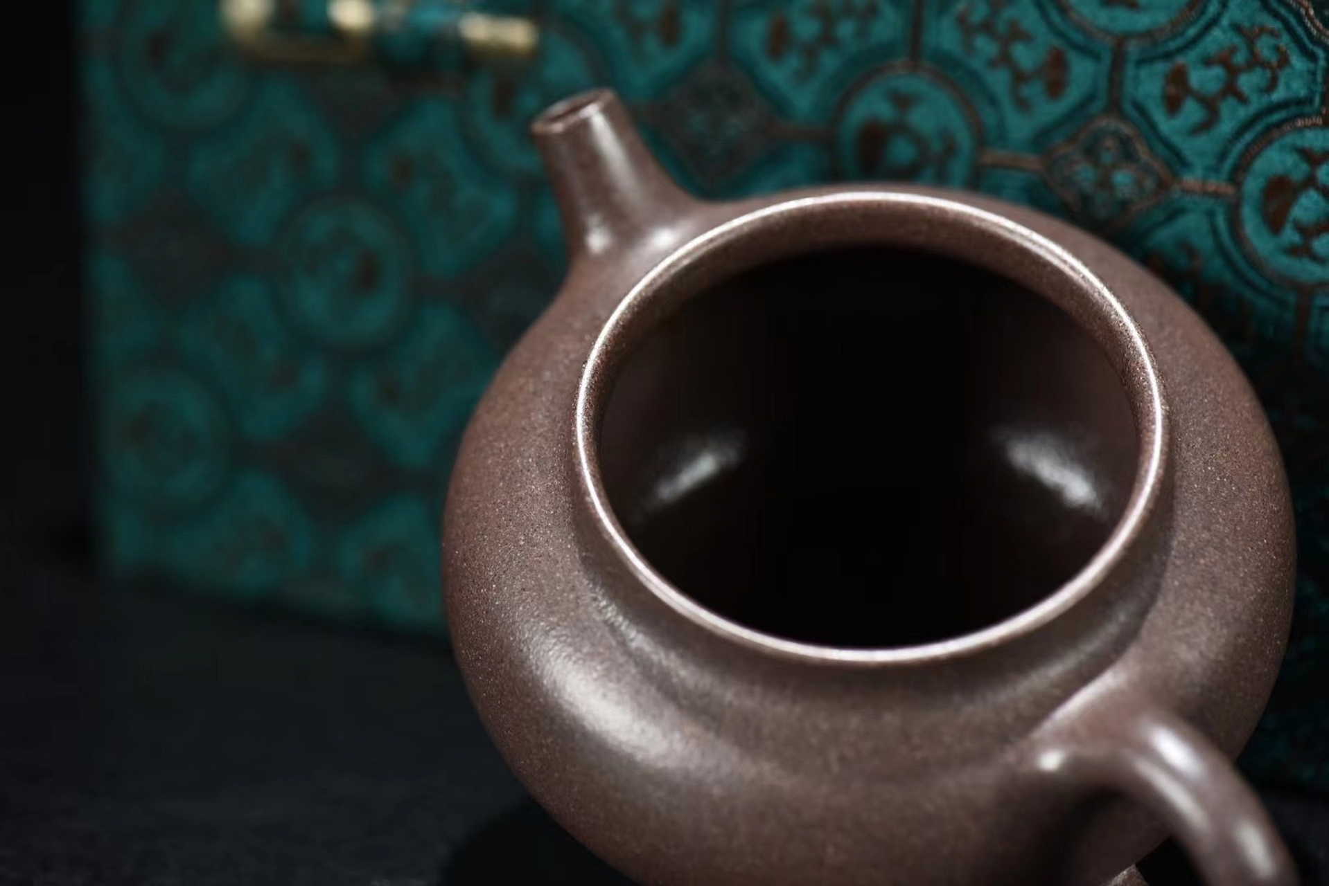 孤品 清灰共生矿 玉笠 170cc 朱刚作品#宜兴紫砂壶# #紫砂壶# #全手工