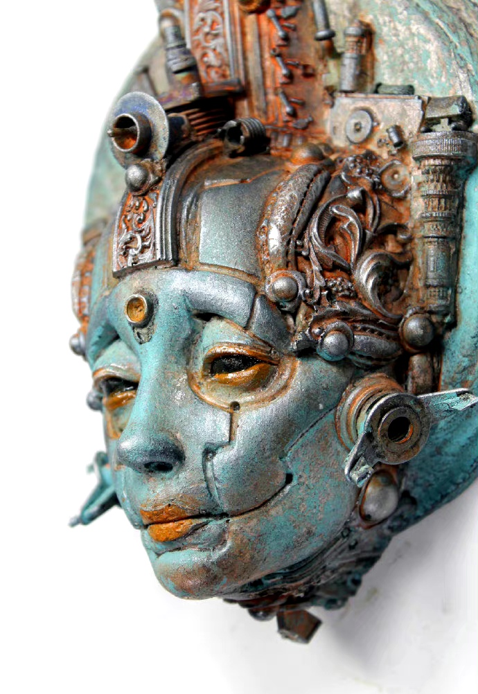 艺术家tomàs barceló制作的一组艺术面具作品,结合了神话元素与赛博