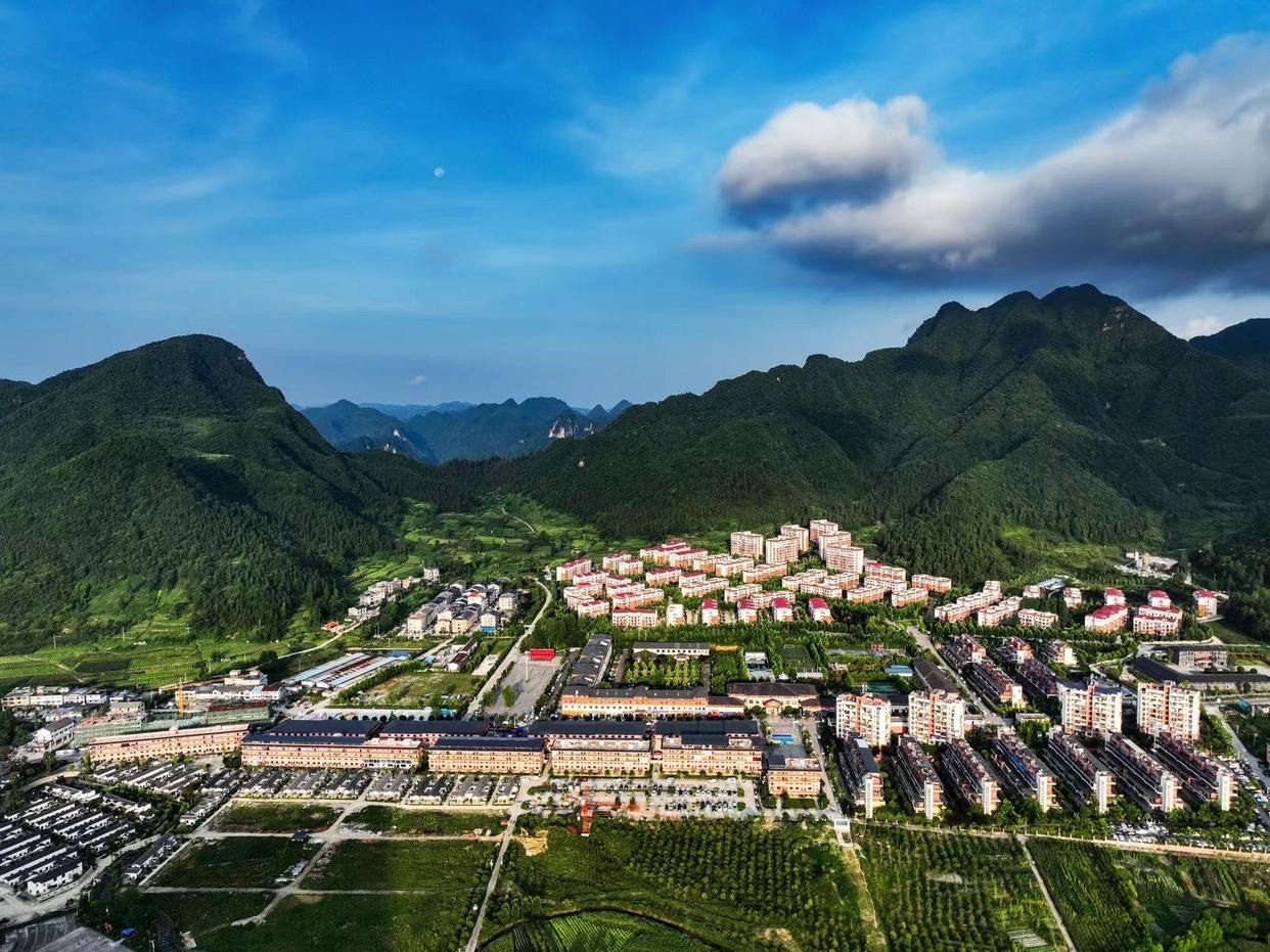 桐梓九坝生态度假区精装避暑现房,海拔1380米,10万方醇熟配套