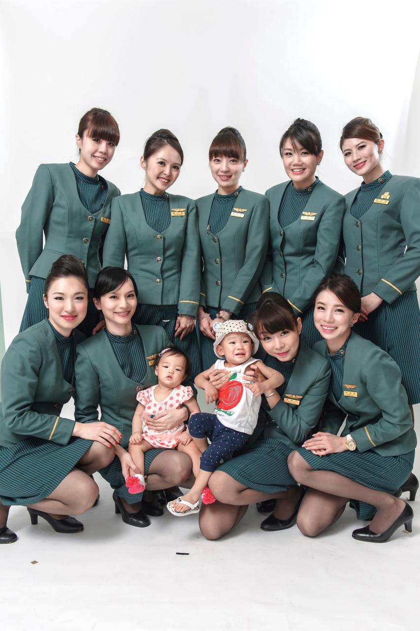 空姐和宝宝的合照