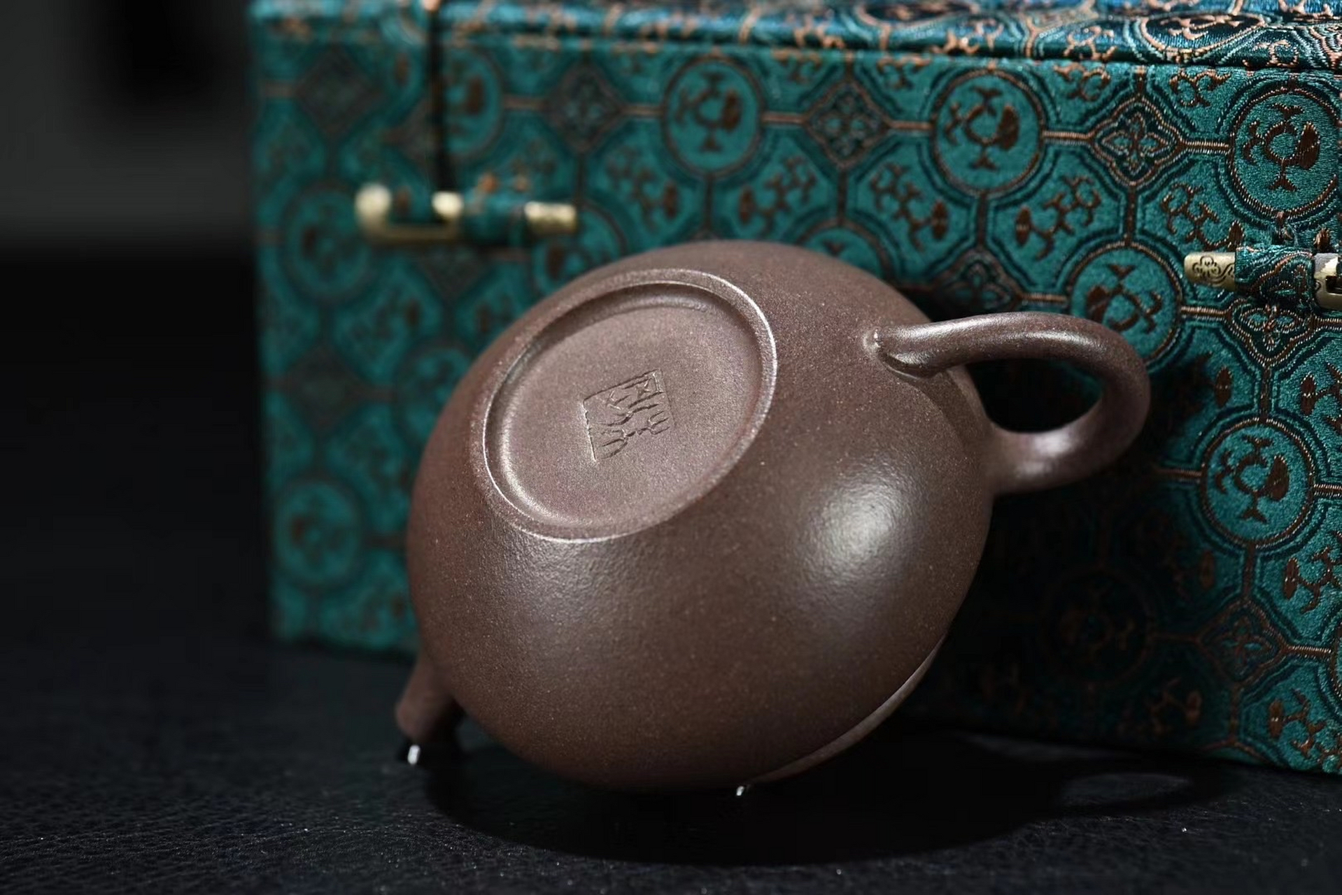 孤品 清灰共生矿 玉笠 170cc 朱刚作品#宜兴紫砂壶# #紫砂壶# #全手工