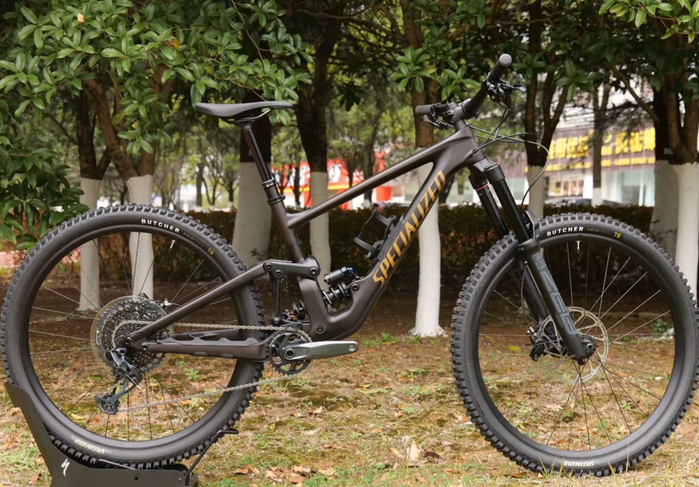 为何现在买自行车的越来越多选择公路自行车了?