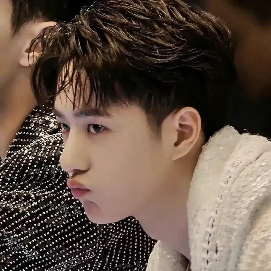 是谁招惹我们啵啵了?