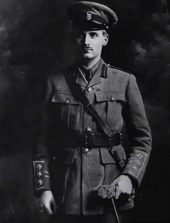 1960年蒙哥马利参观中国军队时提出奇怪要求请士兵摘下帽子