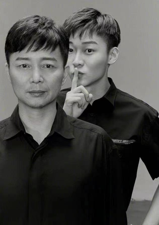 02刘奕君和刘怡潼