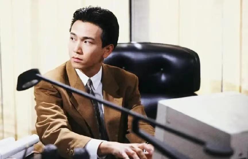 回顾香港6位男演员现状岁月不饶人曾经英俊小伙如今成老爷爷
