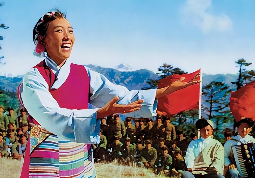 回顾歌唱家才旦卓玛含泪送别女儿余生只想做个贤妻良母