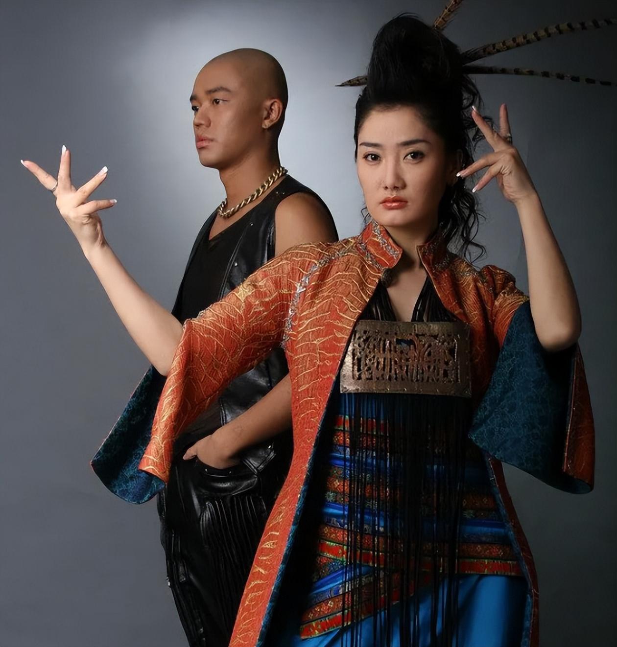 回顾为何玲花愿意和曾毅五五分成他们之间的关系是怎么样的