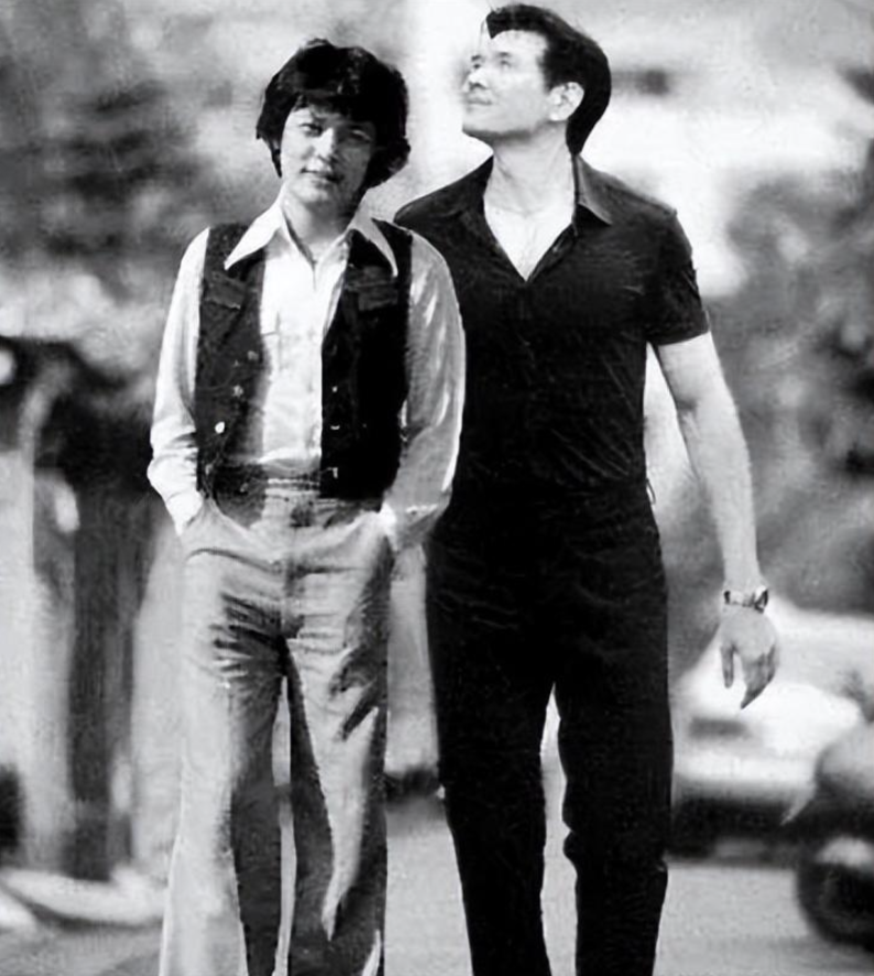 回顾一代巨星刘文正拒绝恋爱因孤独逃离歌坛31年无迹可寻