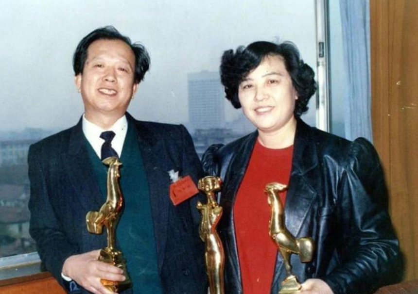 回顾低调恩爱的演员夫妻陶泽如与妻子是校友佟瑞欣与夏菁甜蜜